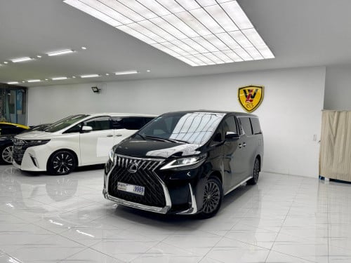 Alphard ឡេីង Lexus Lm300h VIP 4កៅអី