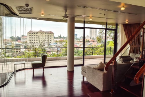 Apartment: Penthouse Duplex (3 Bedrooms)size: 255 Sqm