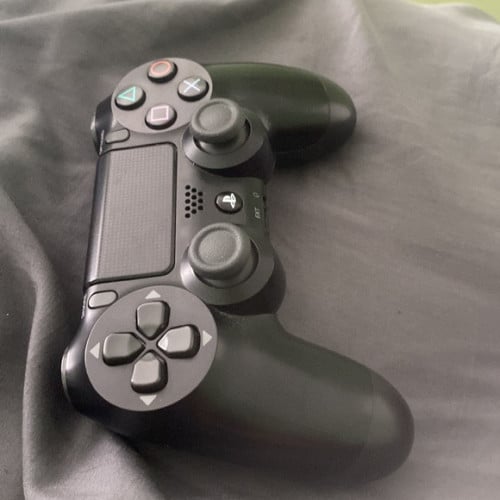 DUALSHOCK 4 wireless PS4 controller