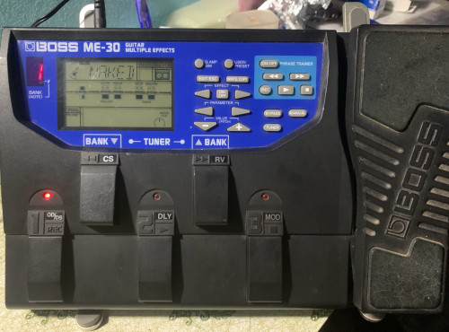 Effect Guitar solo Boss Me-30