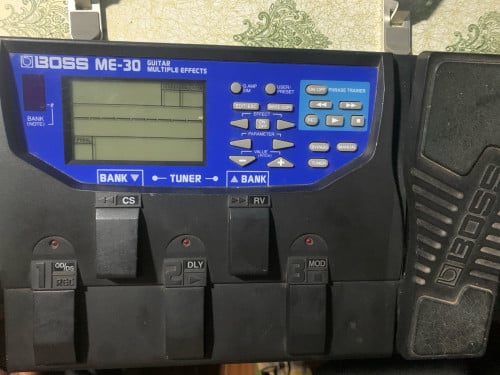 Effect Guitar solo Boss Me-30