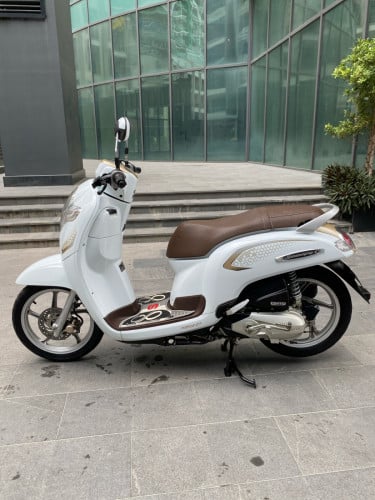 Honda scoopy 2020