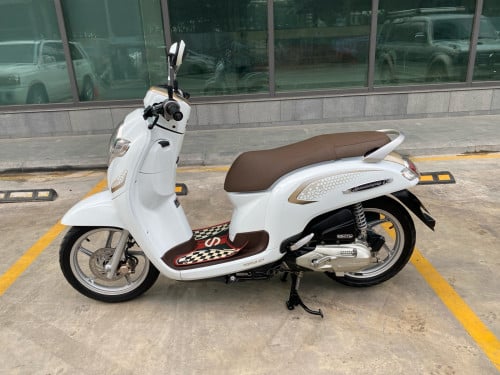 Honda scoopy 2020