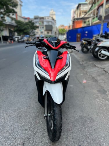 Honda vario 2022/21 2080$ 150cc