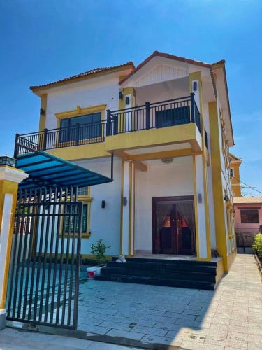 House 4-Bedroom for Rent