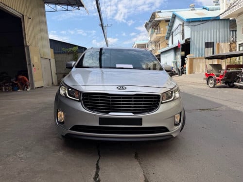Kia Carnival Prestige 2015 3ប៊ូតុងទ្វារអូតូ 2សន្លឹកតម្លៃក្រោមទីផ្សារ: 19900$ ក្រដាសពន្ធ