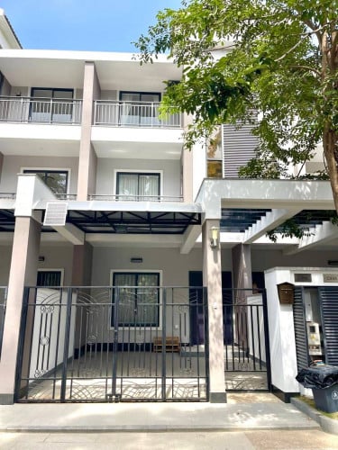 Link house for rent at Chroychangva 6A