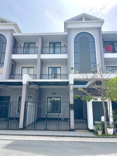 Link house for rent at Chroychangva 6A