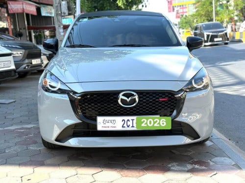Mazda2 Full option 2026 1000km