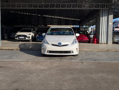 Prius V សន្លឹកពន្ធ 20000$ ត