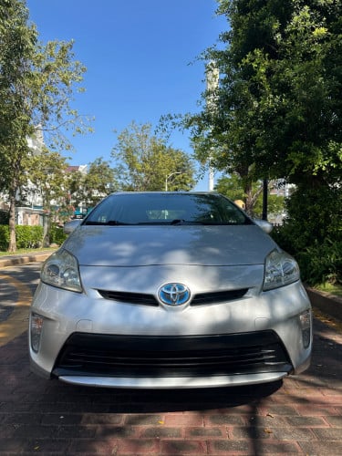 Pruis 2012  លំដាប់មេឡាន