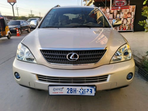 RX400H ប៉ុង2 ឆ្នាំ2006 តម្លៃ19500$ ឡានប្រើផ្ទាល់ខ្លួន