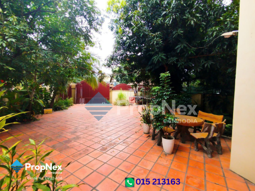 Spacious 4-Bedroom Villa for Rent in Veal Sbov, Chbar Ampov
