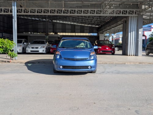 Toyota Prius សន្លឹកពន្ធ  12500$ ត