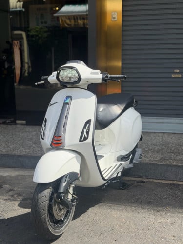 Vespa Sprints 2024