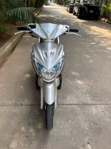 សួរស្តីបងប្អូន