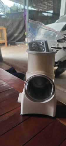 ម៉ាស៊ីនឈូសផ្លែឈើគ្រប់មុខ