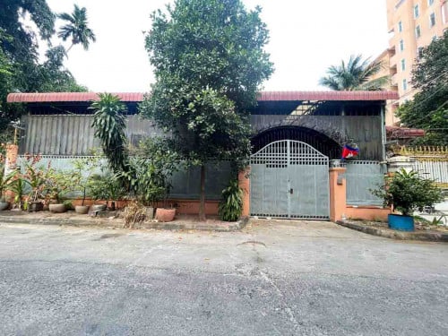 ឃ្លាំងសម្រាប់ជួល នៅសង្កាត់ទួលទំពូង ទីតាំងល្អ សម្រាប់ស្តុកអីវ៉ាន់ នឹងផ្សេងៗទៀត.......