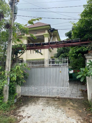 ផ្ទះវីឡាលក់តម្លៃពិសេស! នៅភ្នំពេញថ្មី