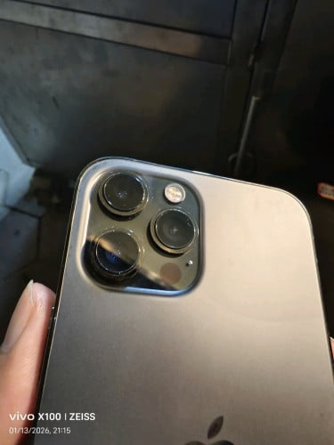 សាណុំ 12 pro max 128g LLA 5G លក់ដូរសេរី