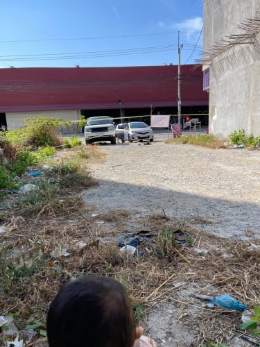 ដី សងផ្ទះ2ល្វែង ក្រោយផ្សារឃ្លាំងរំសេវថ្មី សំរាប់លក់ឬជួល