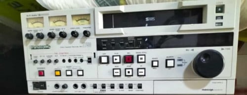 តំលៃ 300$ model super VHS 8700