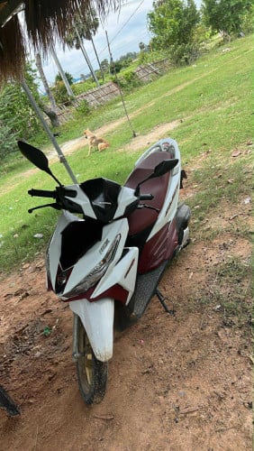 លក់730$ 017 បាត់កាត់គ្រីស្គេនចេញលេខលេខម៉ាសុីនធម្មតា