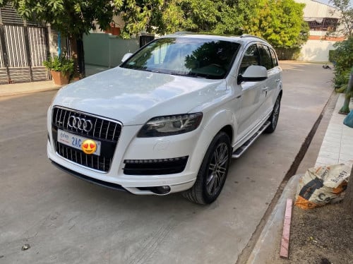 លក់ឡានប្រើផ្ទាល់ AUDI Q7 2010 ឡន អត់បុក100%