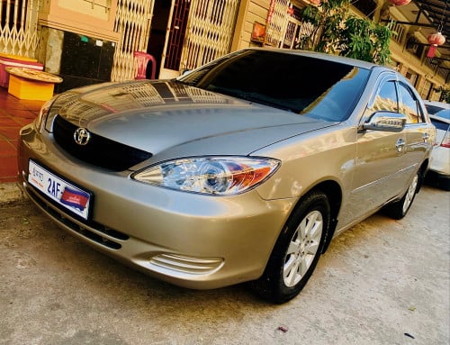 លក់Camry02 LE Sចុច ប្រើផ្ទាល់ឡានស្អាតអត់បុកអត់ប៉ះបងប្អូនអ្នកប្រើដូចគ្នាមកមើលមិនអោយខុសចិត្ត