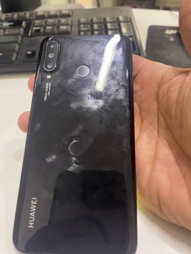 ចង់លក់ HUAWEI  P30Lite  128G  នៅស្អាតអត់មានខូចអី​ 11មុីន