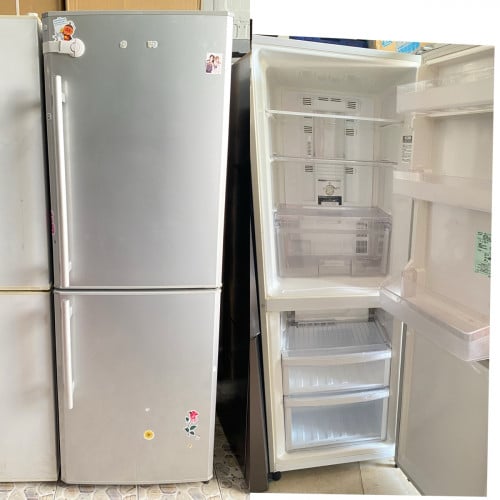 ទូMitsubishiជជុះស្អាតកំពស់1m60