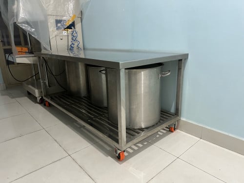 តុ stainless steel