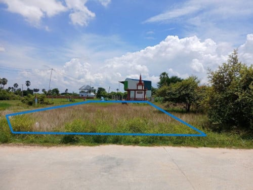 🏦Land for Urgent Sale (Negotiable), ABA Loan Available.