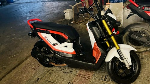 លក់ zoomer x 2018