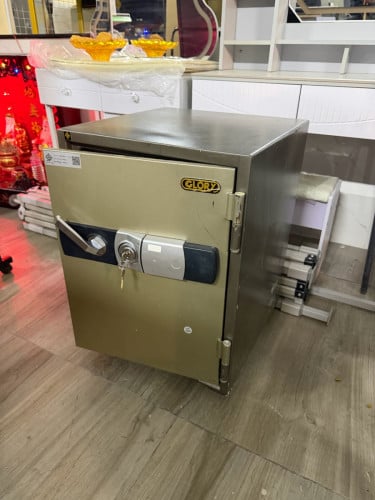 105kg ថ្លៃដេីម​ 400$