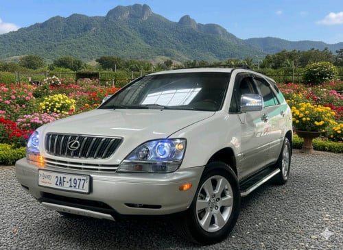 2001 ម្ចាស់ដើមទី1 គ្រូបង្រៀន ស្រី ថ្មីណាស់