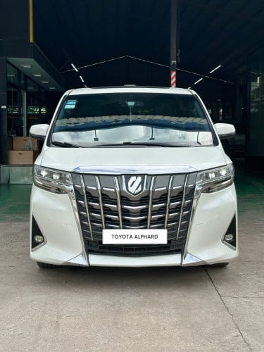 Alphard 2018