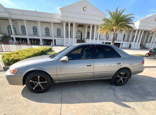 Camry ឆ្លាម ឆ្នាំ98 ABS ឡានស្អាតគ្មានទាស់