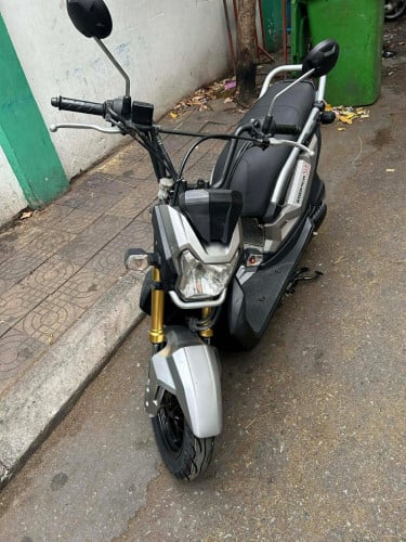 Honda Zoomer-X