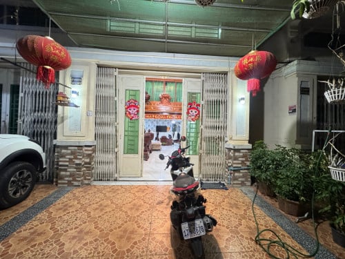 House for sale 4.2x15EO បូរី​ ផុនស៊ុយ​ គំរោង១​ ចោមចៅ​ ថែមគ្រឿងសង្ហារឹមឈេីប្រណិតទាំងអស់