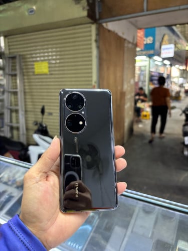 Huawei P50pro 256G Ram8G Sim2 ក្រុមហ៊ុន ម៉ាសុីនសានុំស្រុីន