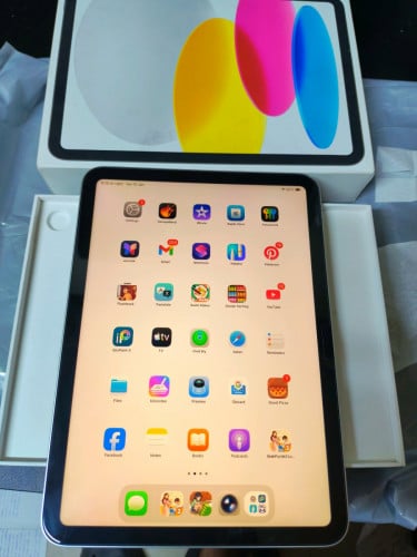 Ipad 11th 2025 chip A16 99% new just buy