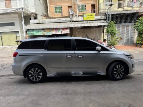 Kia Carnival 2015