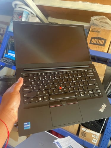 Lenovo Thinkpad E14 Gen 2 ci7-1165G7 ram 8GB ssd m2 256gb