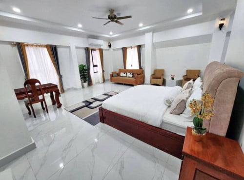 LUXURIOUS ONE BEDROOM FOR RENT-BKK1 🍀