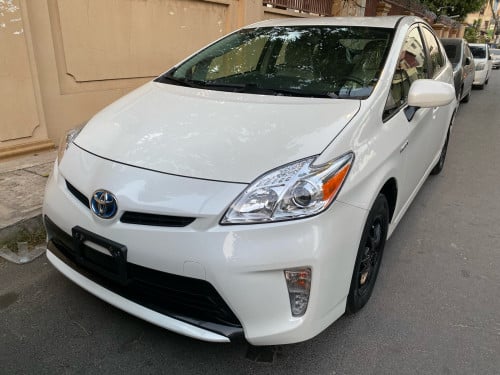 PRIUS 2013option 2 តំលៃ18800$