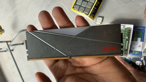 RAM XPG 8GB 3200 (DDR4)