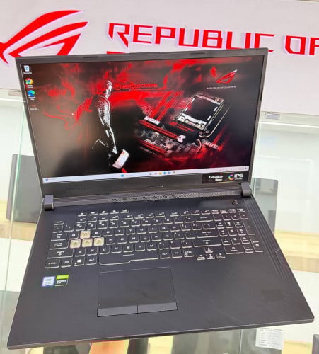 ROG Strix G731/i7-9th/32GB/512GB/GTX1660 Ti(6GB)/17.3”(144hz)/RGB