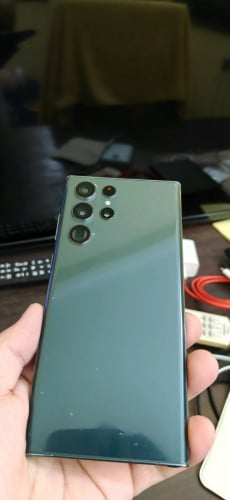 S22 Ultra ក្រុមហ៊ុន ស៊ីម២