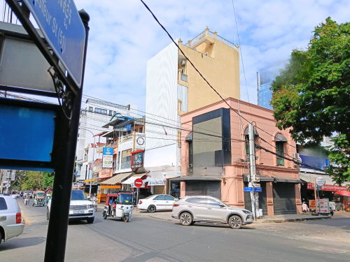 Shophouse for Lease | Phnom Penh📍 Location: Pasteur Street (St. 51), Daun Penh